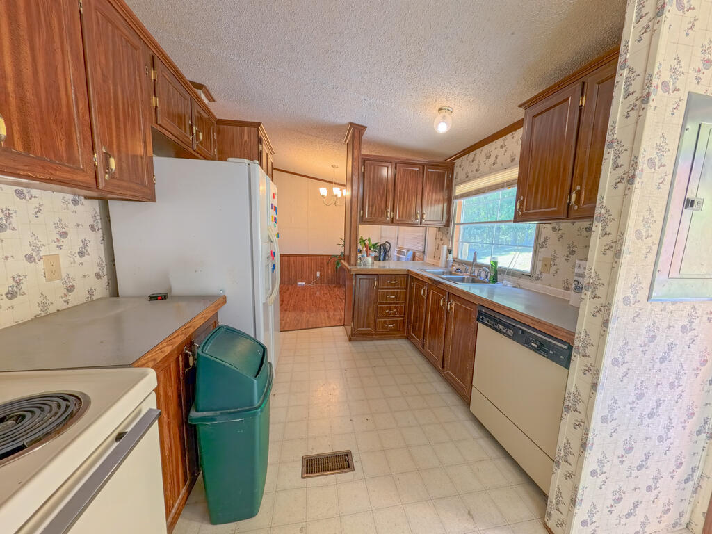 12199 Mcculloch Dr. Property Photo 9