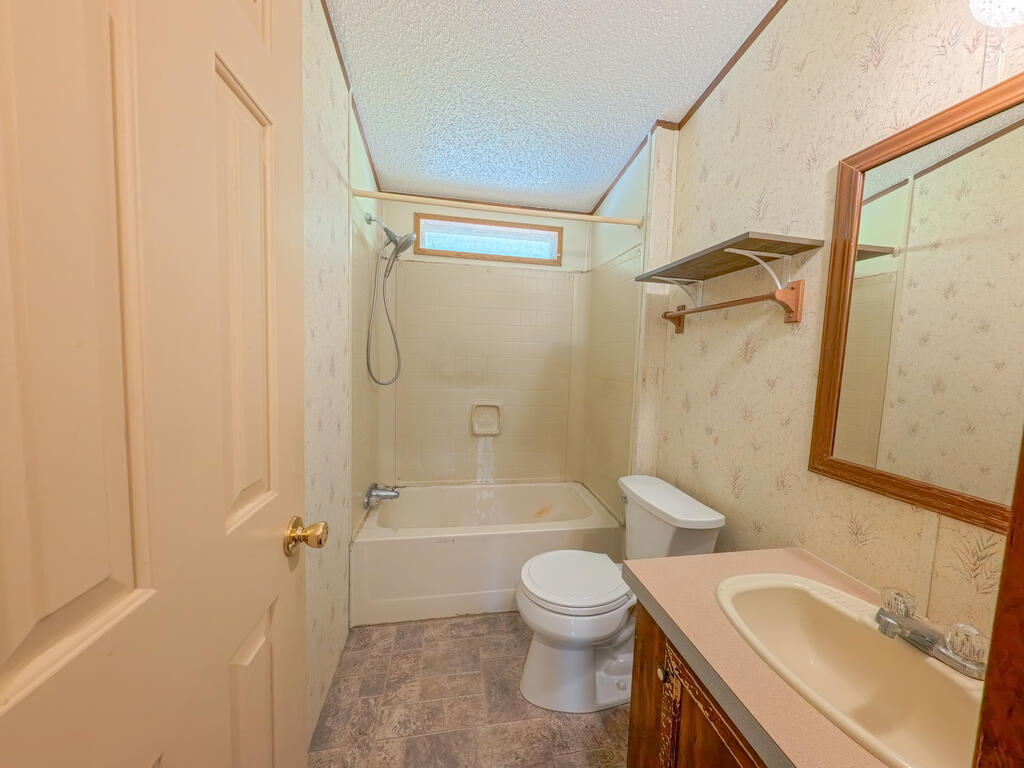 12199 Mcculloch Dr. Property Photo 17