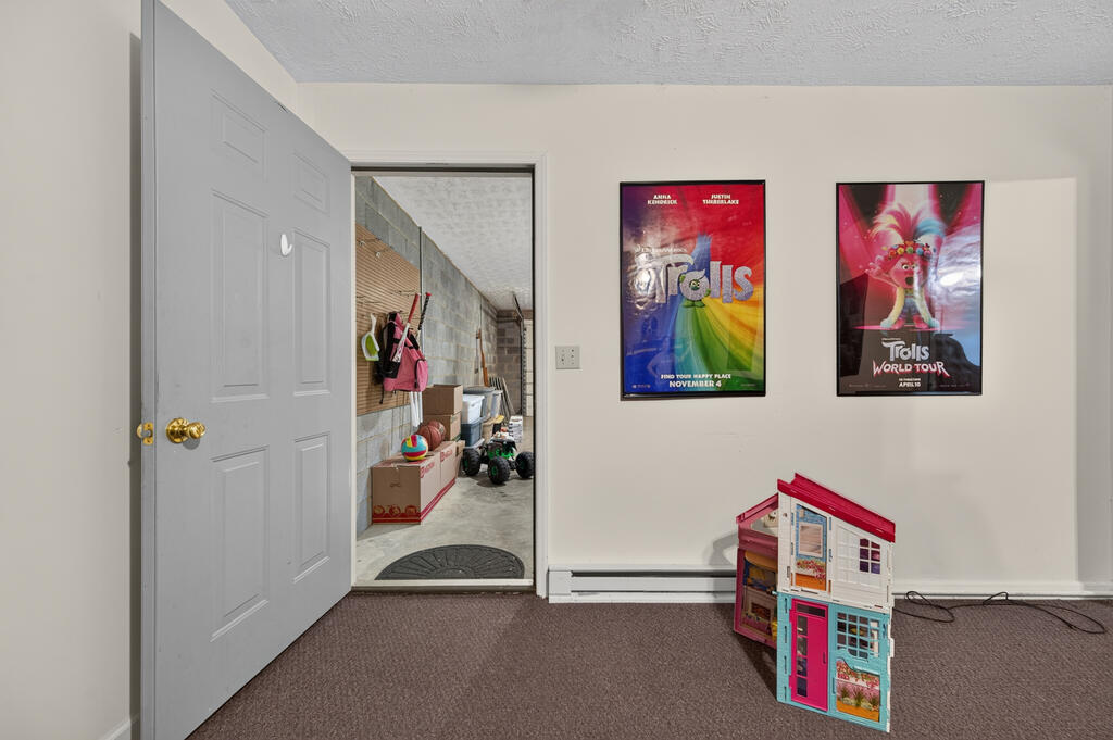 110 Williams St Property Photo 65