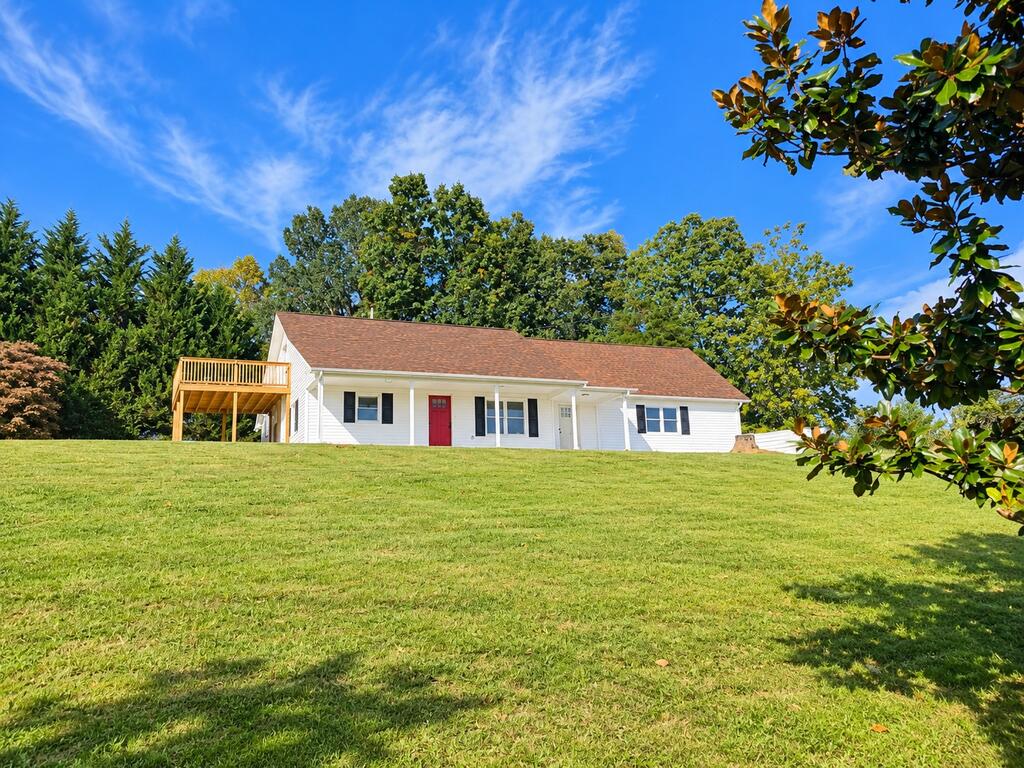 8 Little Rock Rd Property Photo 1