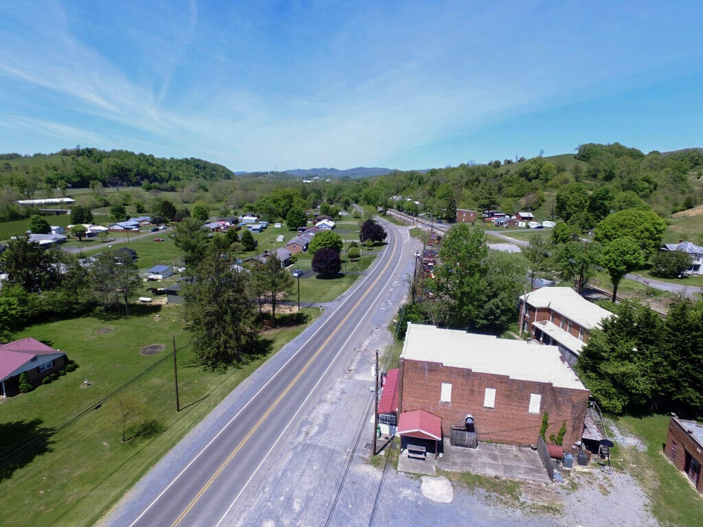 1027 Lee Highway Property Photo 16