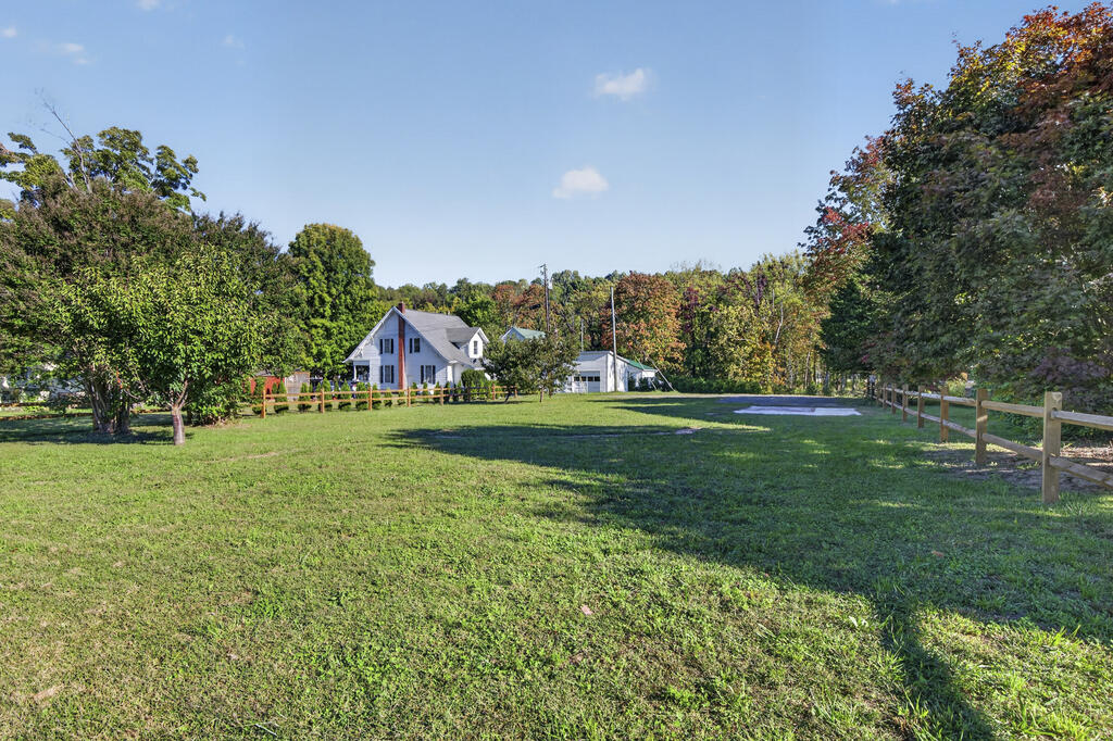 215 E Laurel Ave. Property Photo 4