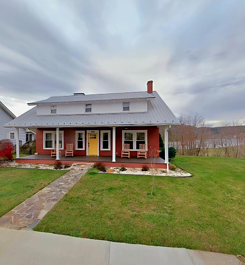 124 Lee Drive Property Photo 1