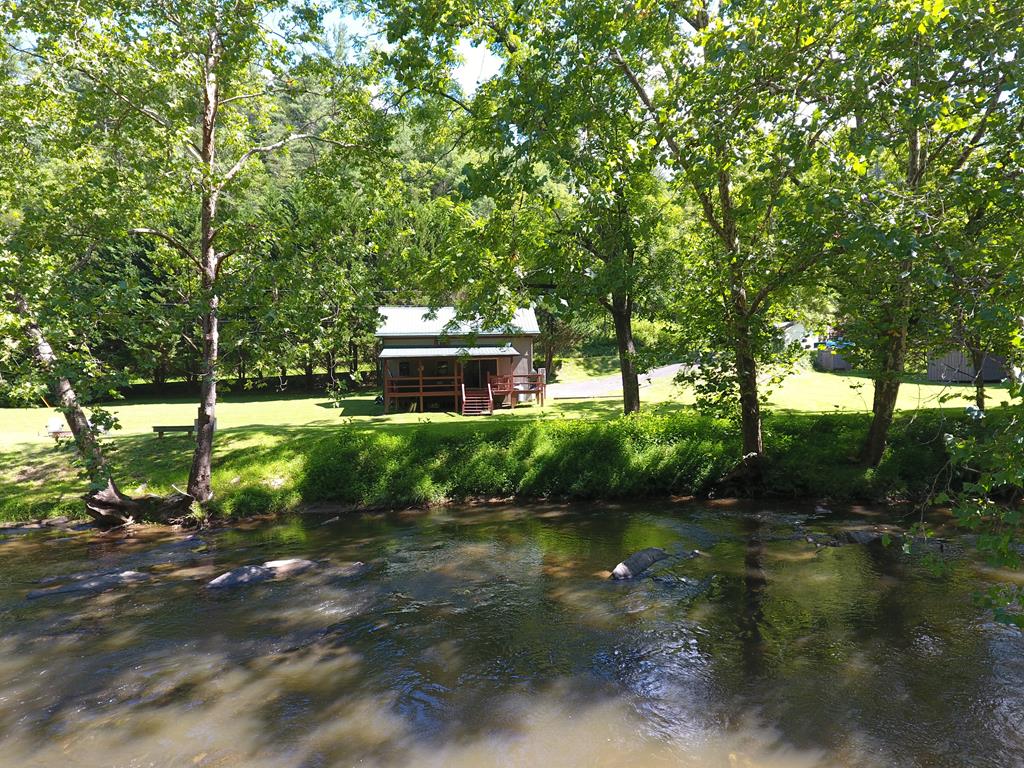 6503 Panther Creek Rd. Property Photo 1