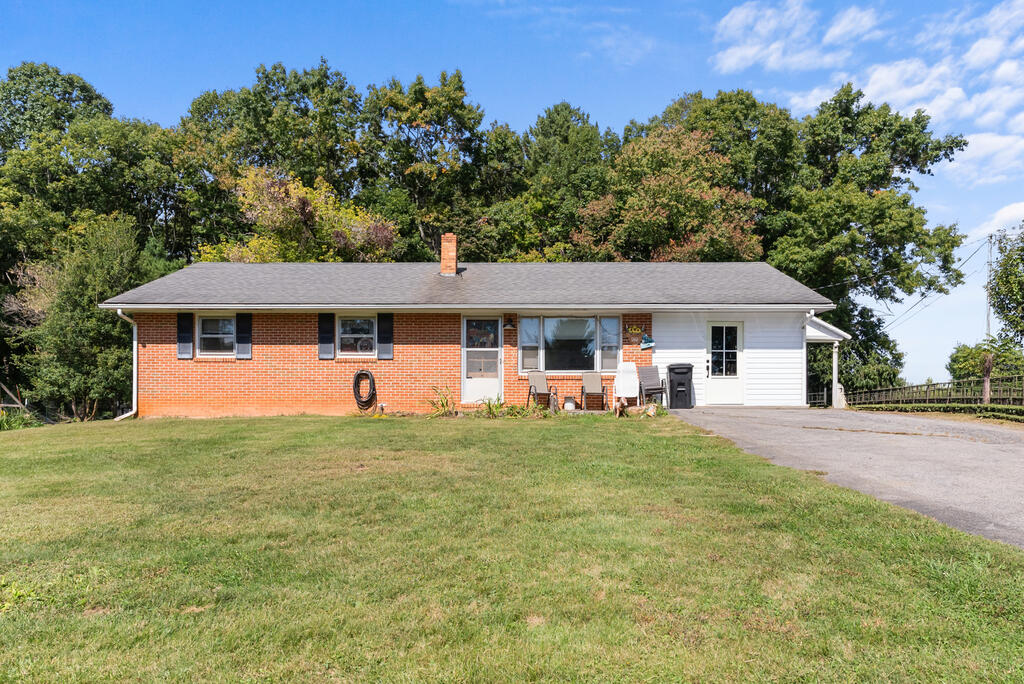 42 Hidden Pine Lane Property Photo 1