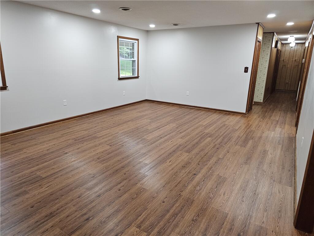15327 Monticello Drive Property Photo 7