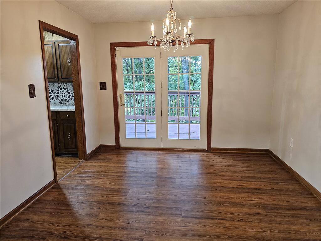 15327 Monticello Drive Property Photo 8