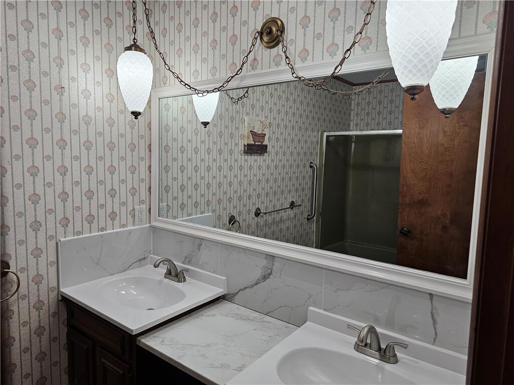 15327 Monticello Drive Property Photo 9