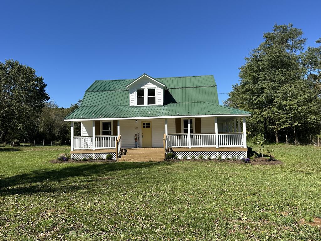 7297 Grayson Turnpike Property Photo 1