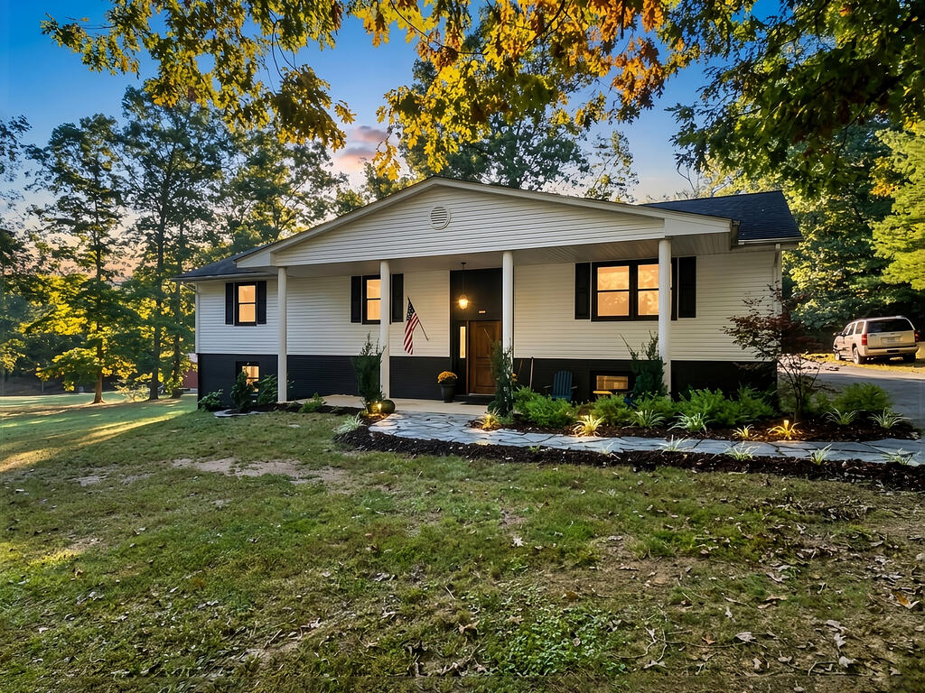 3863 Fox Hollow Rd Property Photo 1