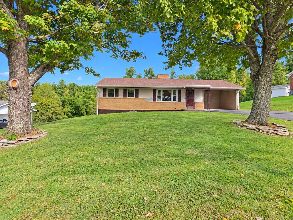 334 Windy Ridge Ln Property Photo 1