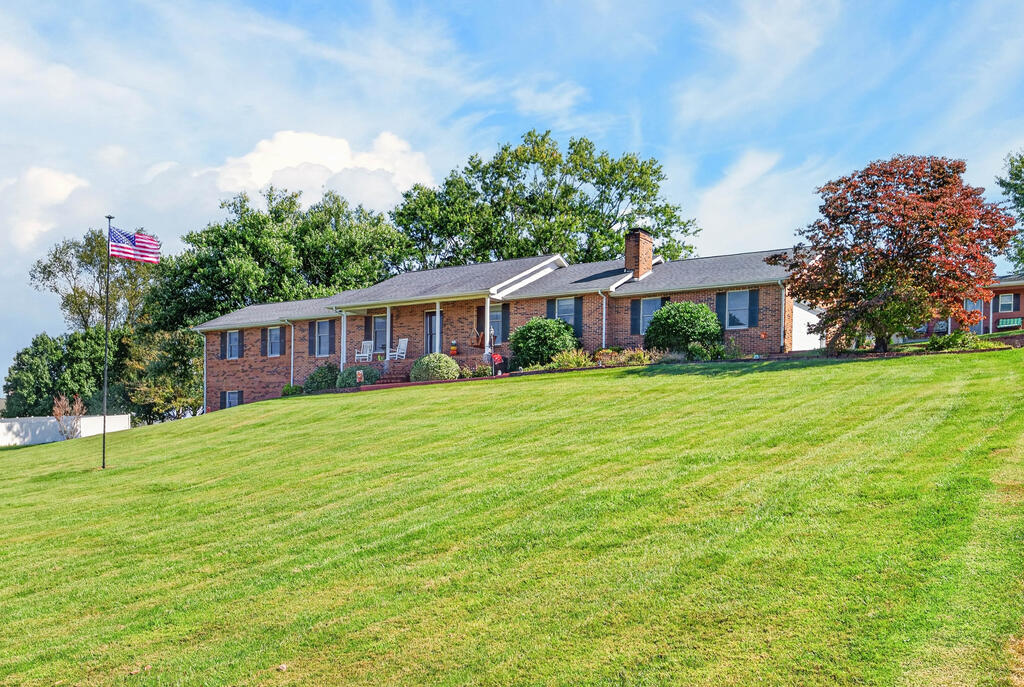 33384 Graceland Ln Property Photo 1