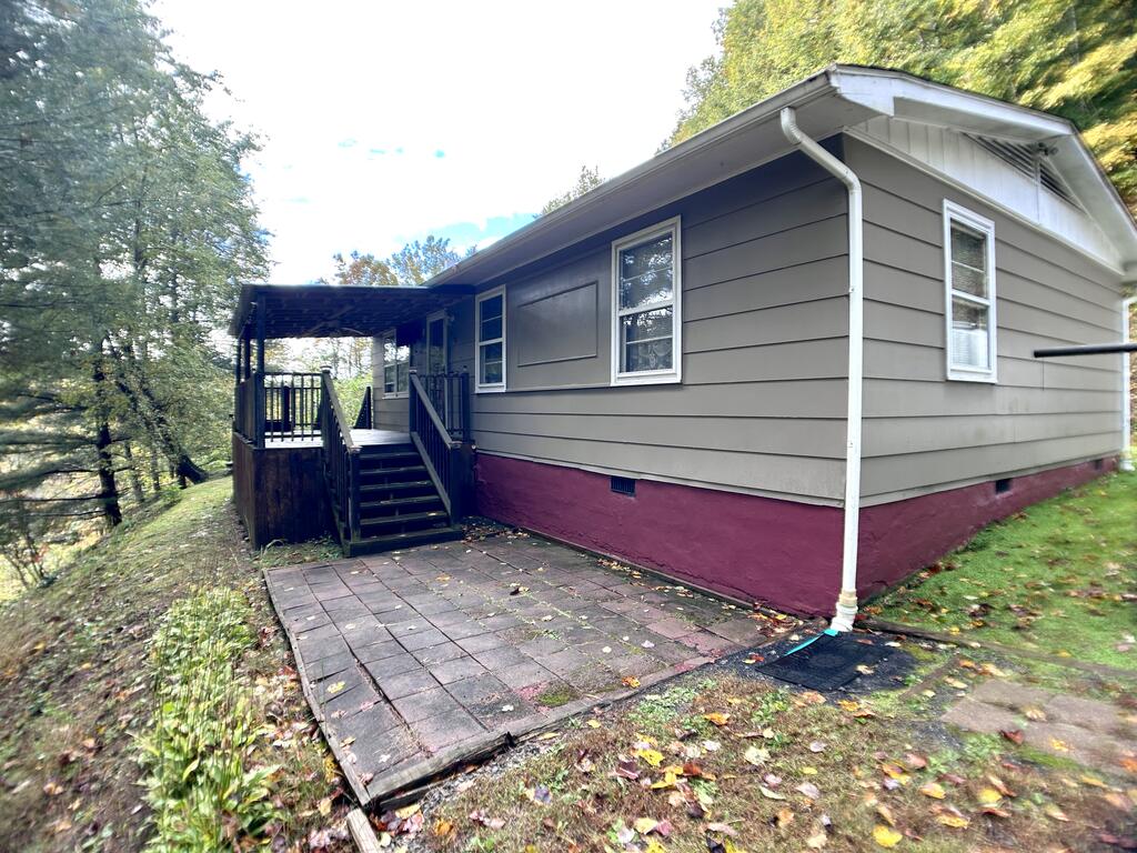818 Buskill Avenue Property Photo 1