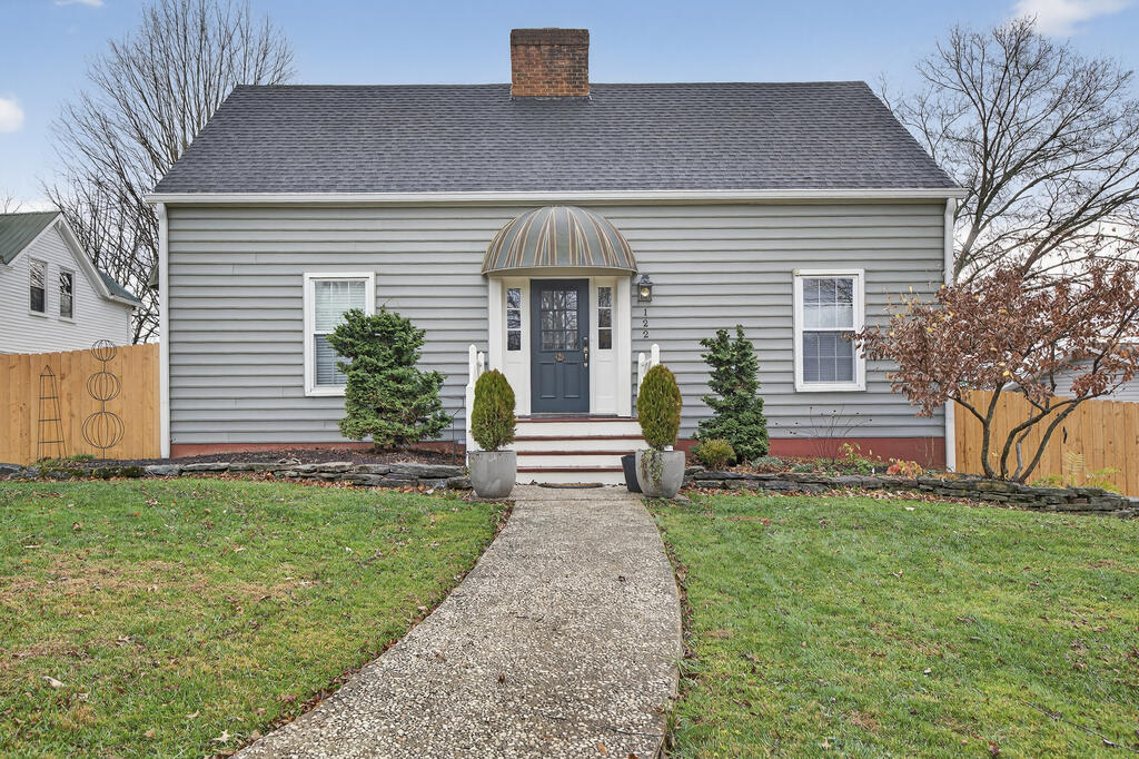 122 Stonewall Hts Ne Property Photo 1