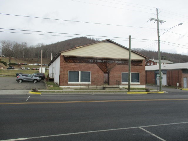 139 E Main Property Photo 1