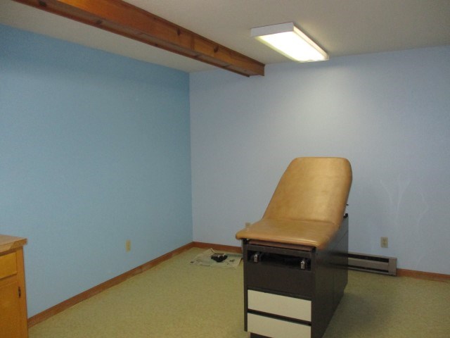 139 E Main Property Photo 10