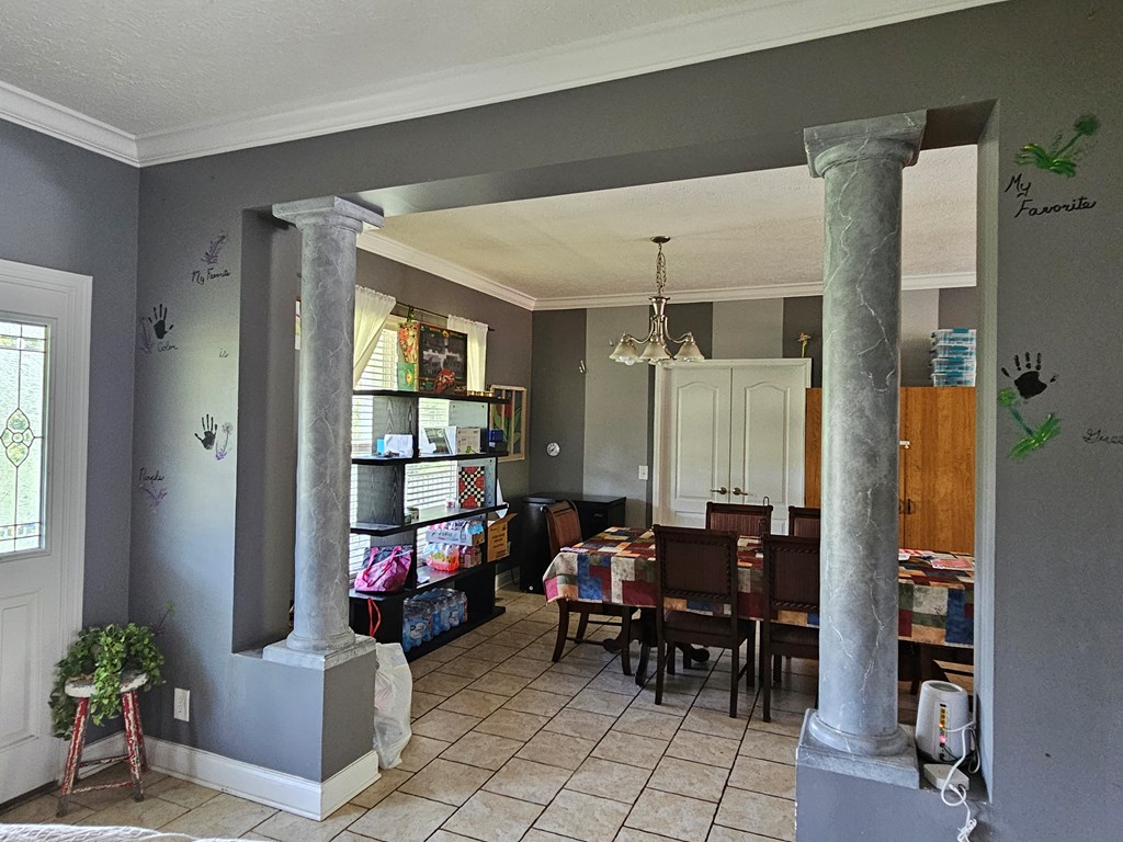 4631 Meadow Creek Rd Property Photo 29
