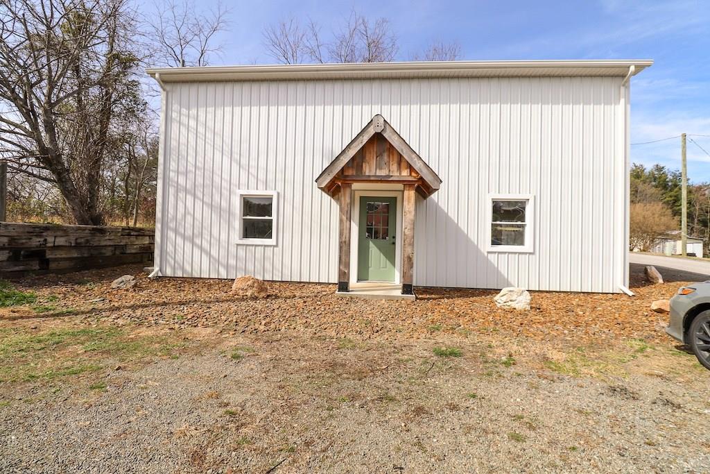 110 Merifield Rd Property Photo 1