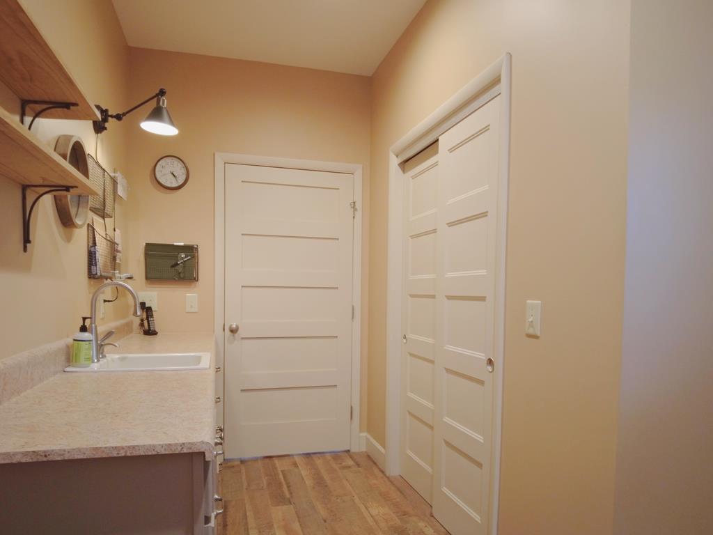 523 Falls Rd Property Photo 29