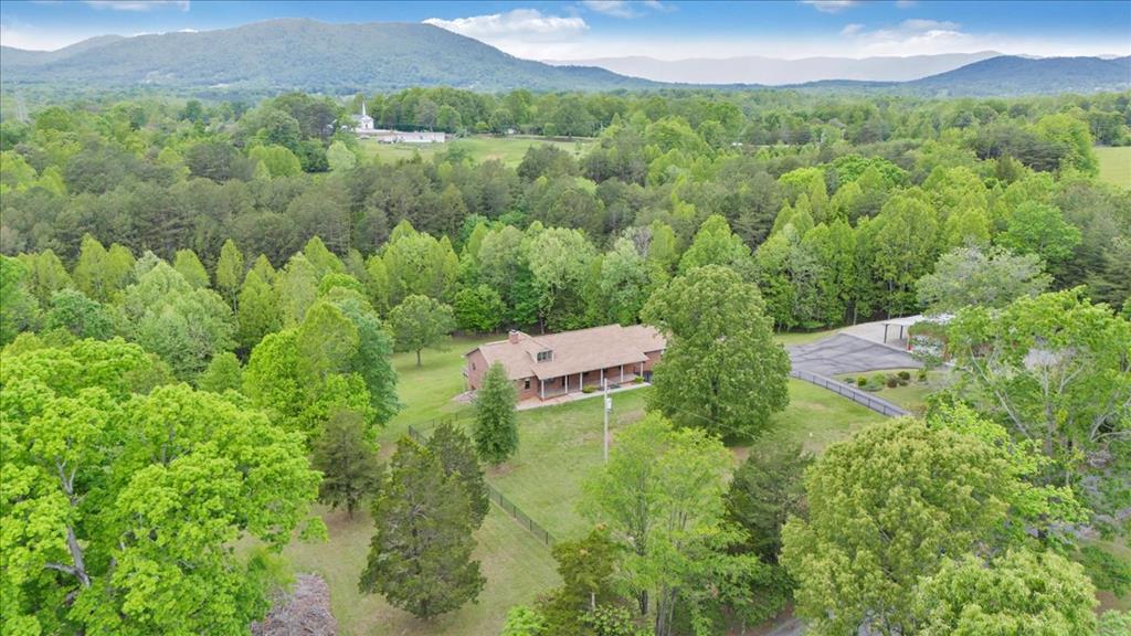 24174 Real Estate Listings Main Image