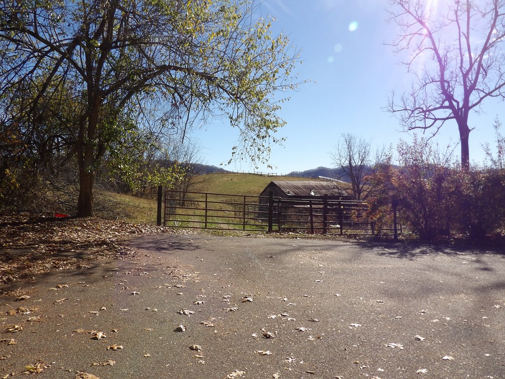 107 Edgewood/crusenberry Rd Property Photo 18
