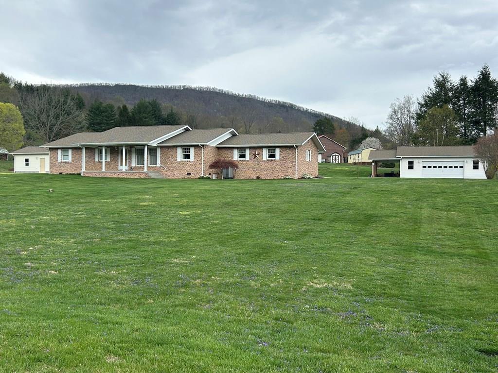 81 Fawn Lane
