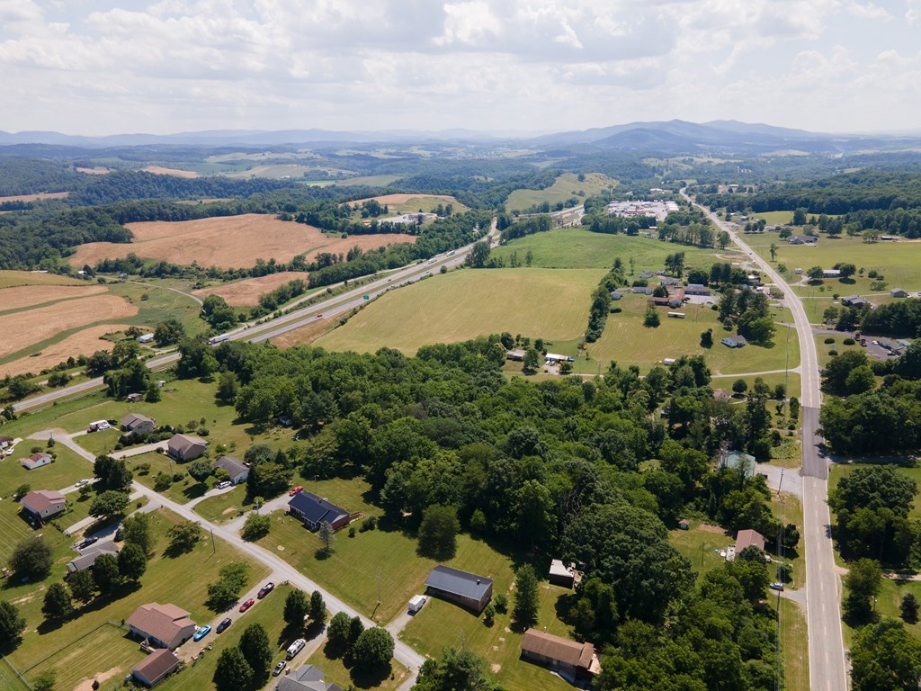 Lot 38 East Lee Highway Property Photo 13