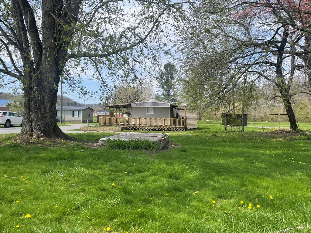 2611 Third Street Property Photo 1