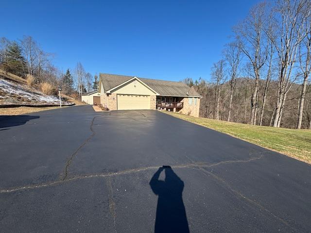 22877 Welcome Lane Property Photo