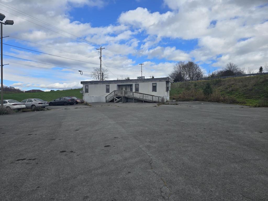 73 Regional Park Road Property Photo 1
