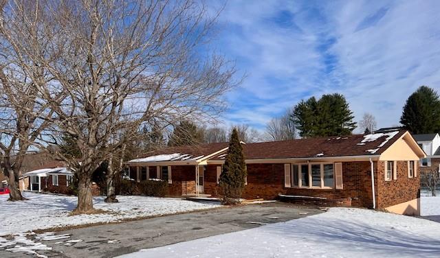 619 Robin Street Property Photo