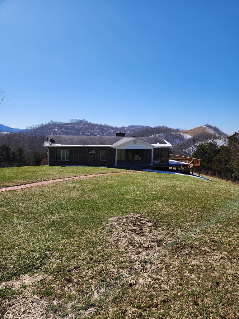 679 Green Acres Property Photo 18