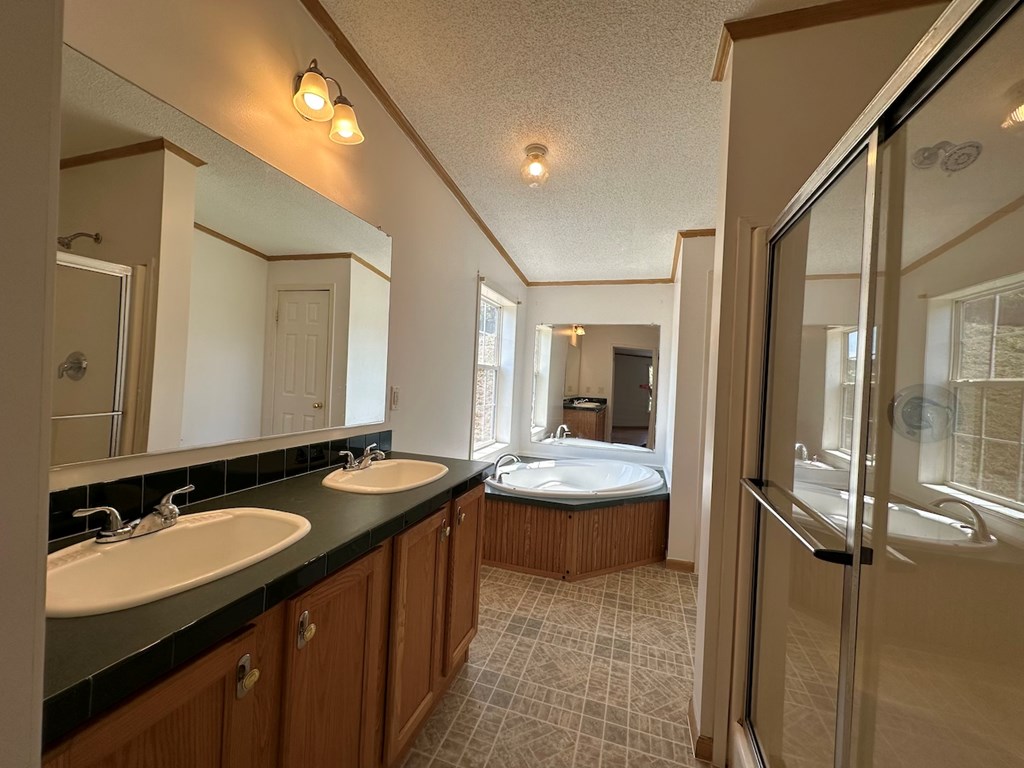 119 Cobblestone Ln Property Photo 6