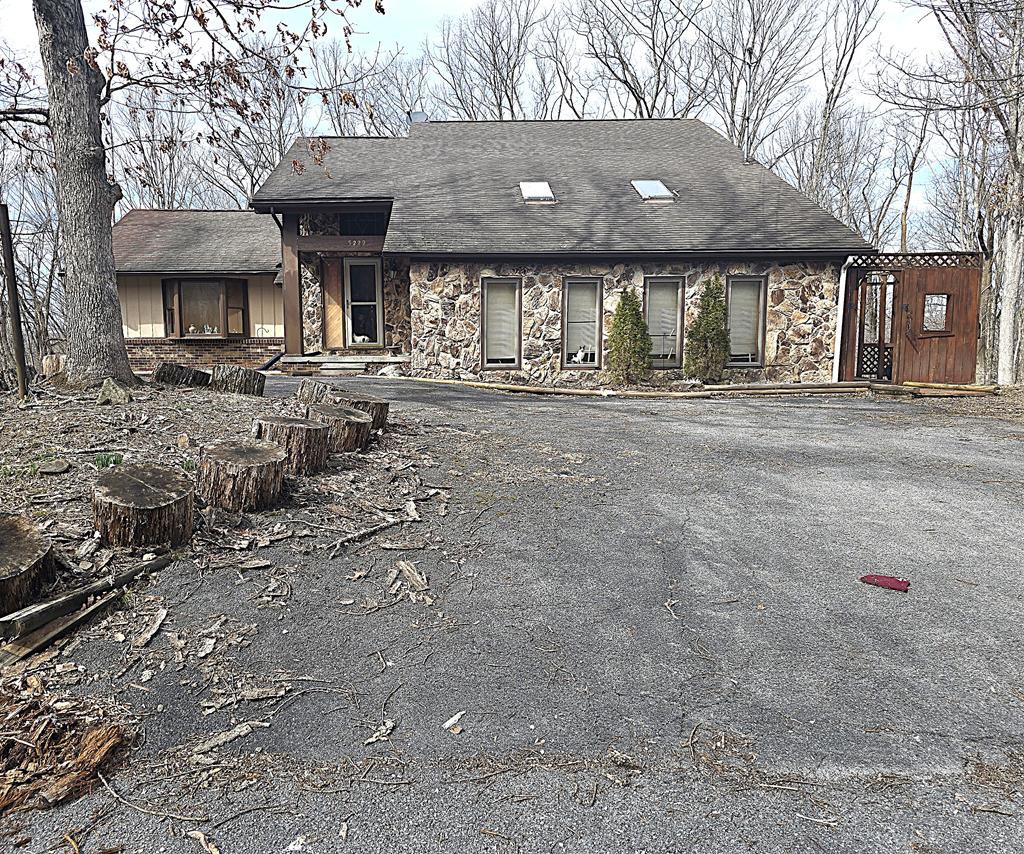 3229 Ridgecrest Road Property Photo