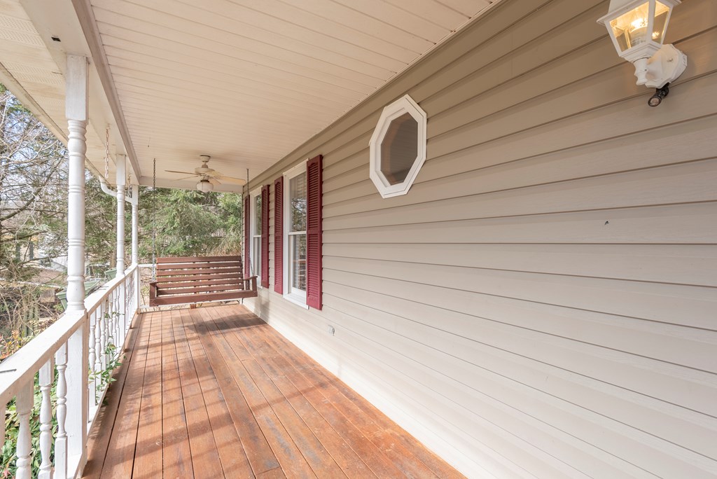 17673 Mahogany Drive Property Photo 6
