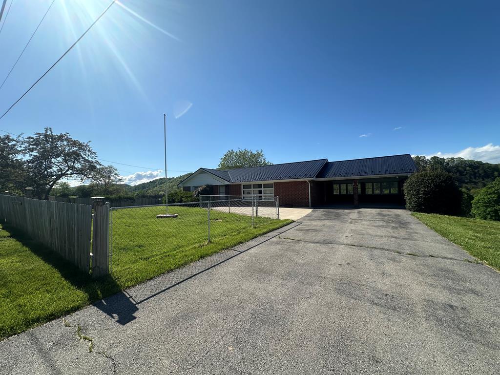 2914 W Lee Hwy Property Photo