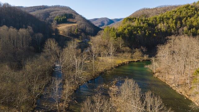 5461 Tumbling Creek Rd Property Photo 2
