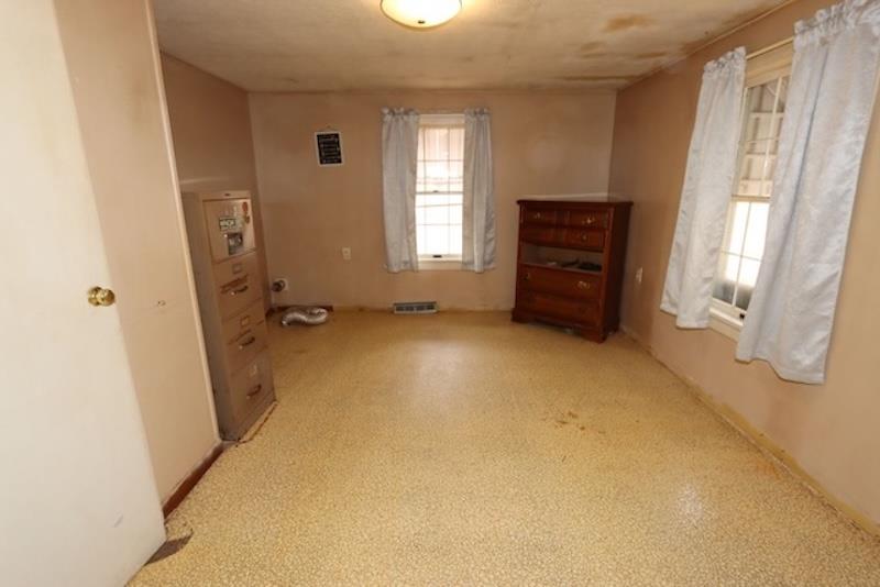 5461 Tumbling Creek Rd Property Photo 35
