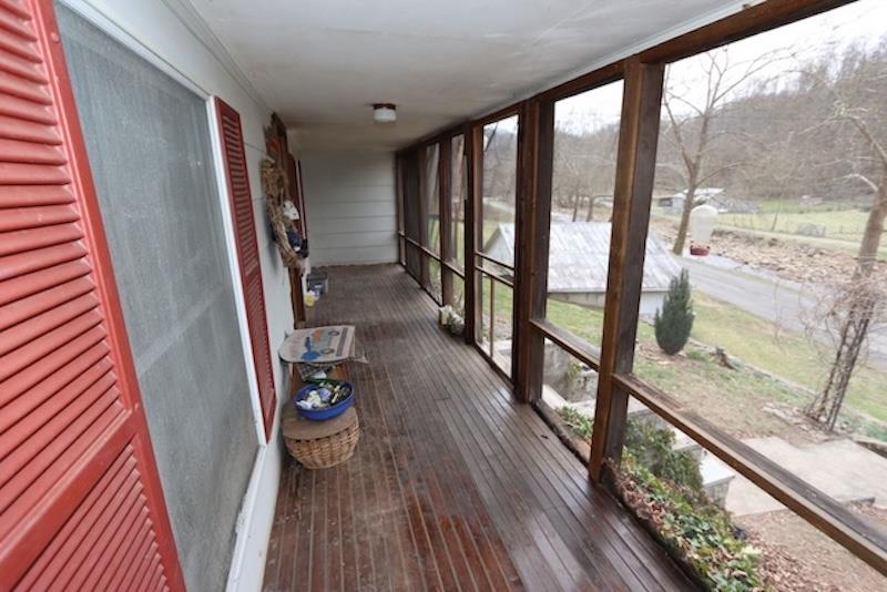 5461 Tumbling Creek Rd Property Photo 37