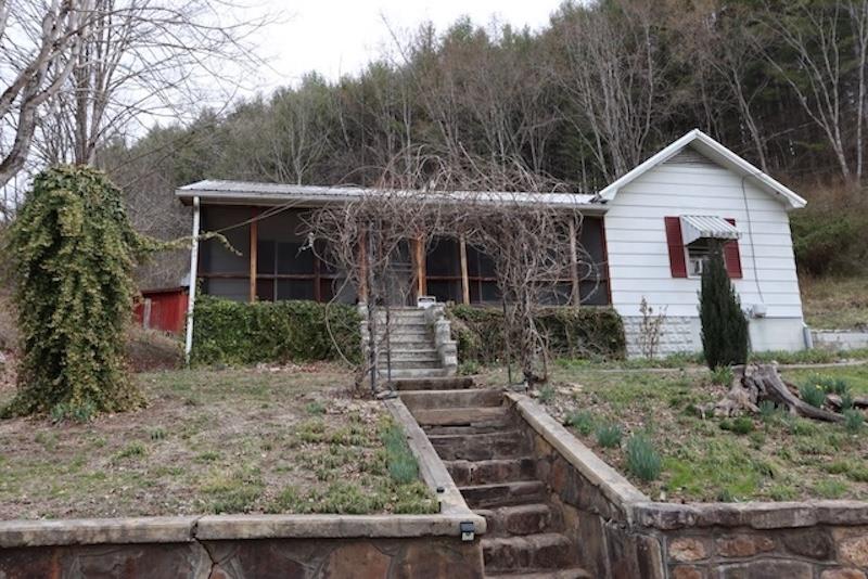 5461 Tumbling Creek Rd Property Photo 38