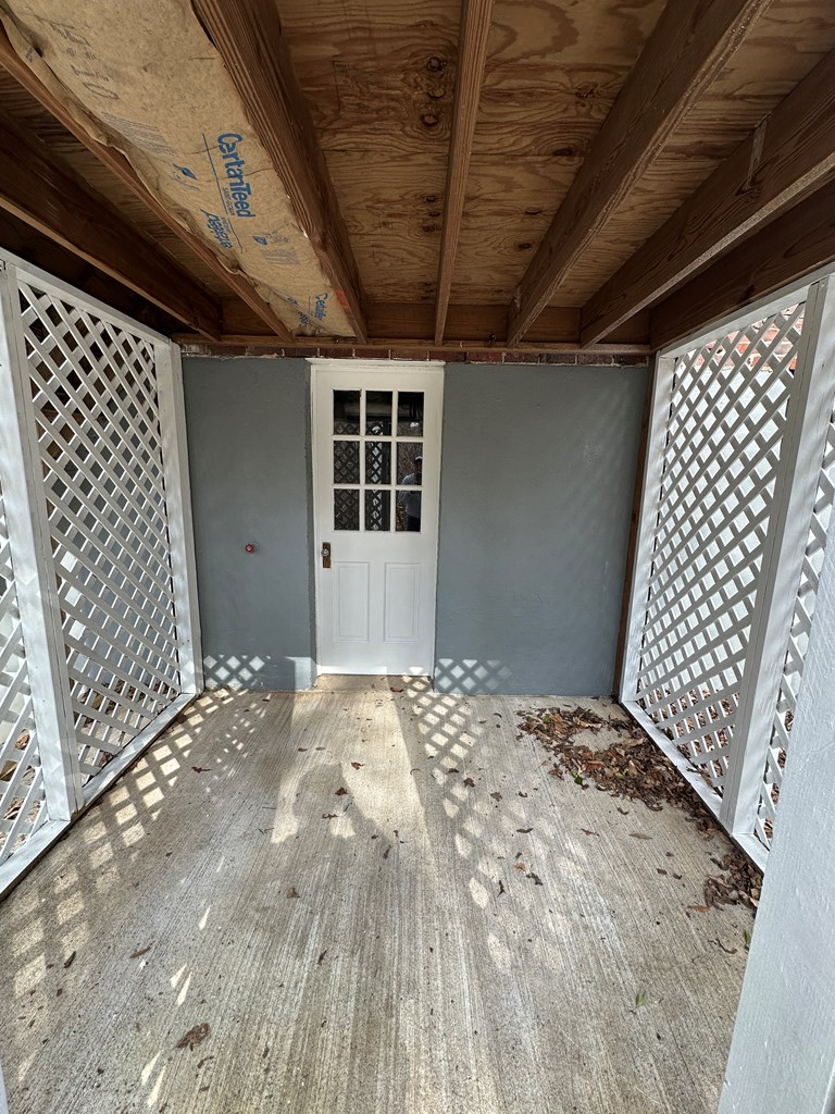 330 Ridgewood Property Photo 9