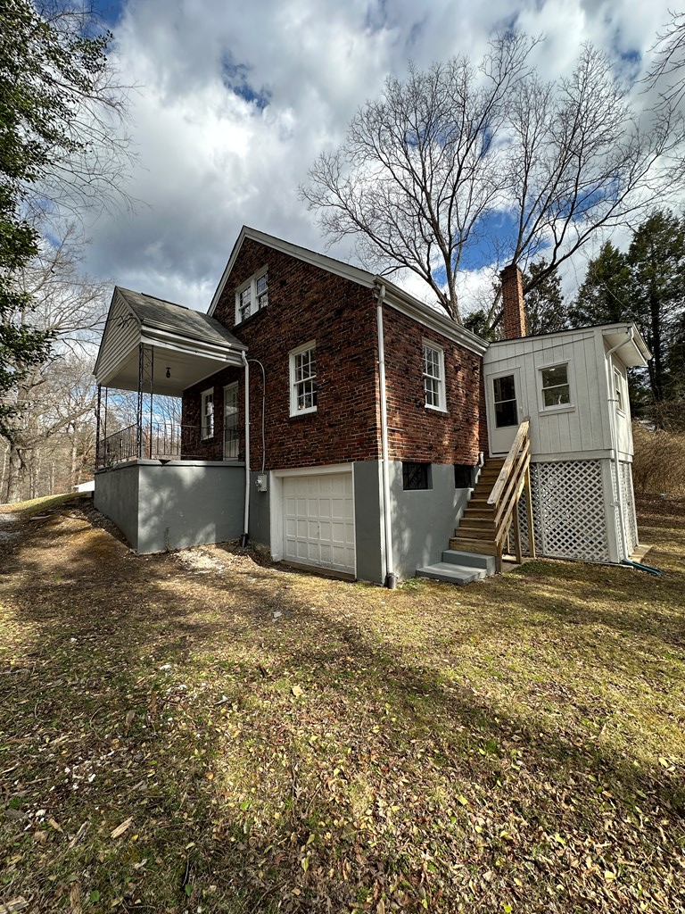 330 Ridgewood Property Photo 11
