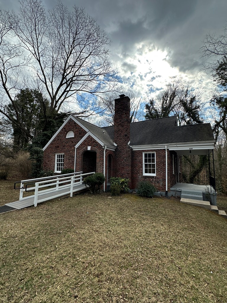 330 Ridgewood Property Photo 14