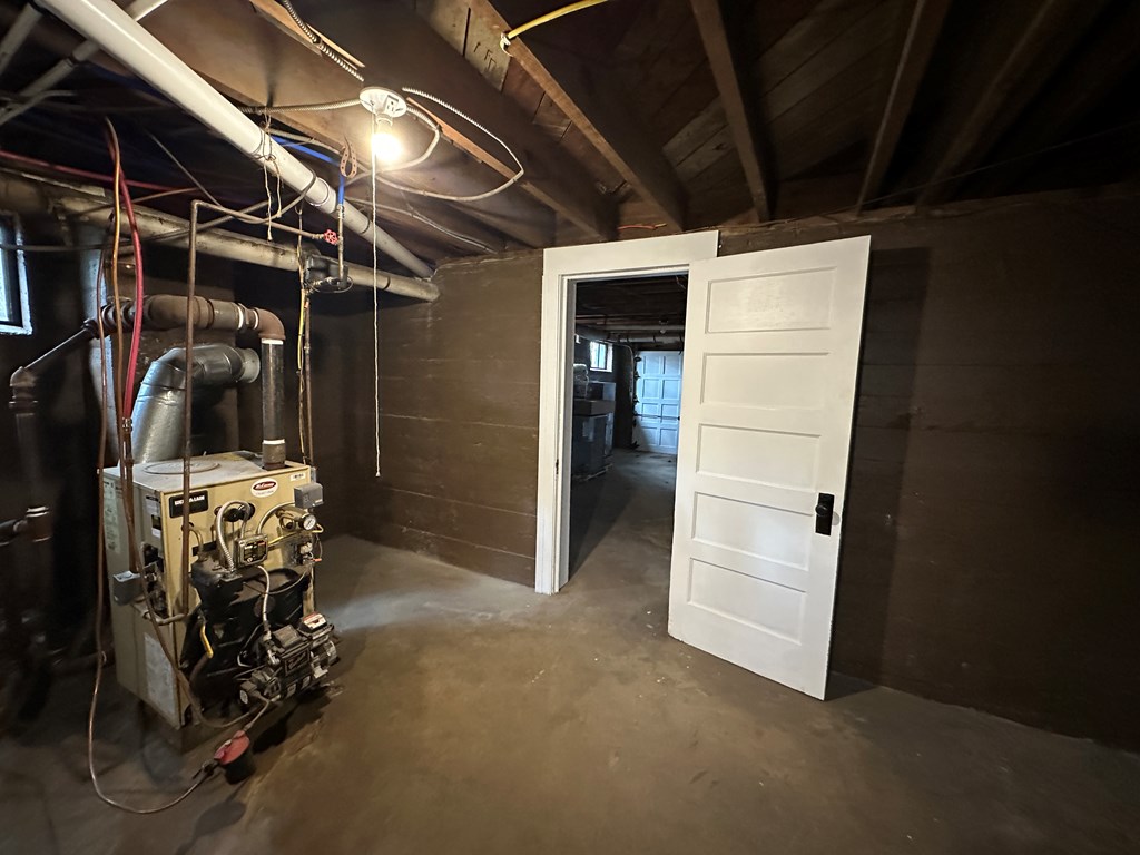 330 Ridgewood Property Photo 65