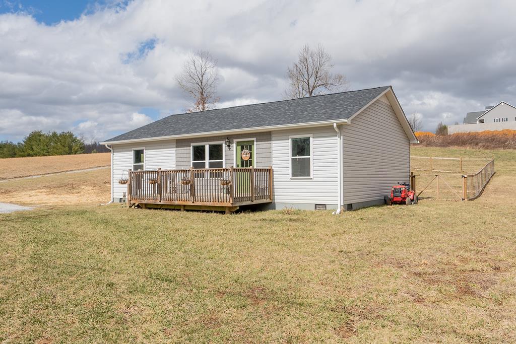 Rural Retreat Real Estate Listings Main Image