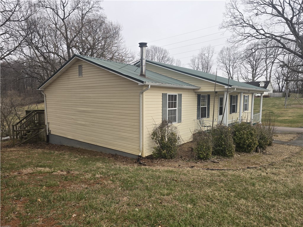 15513 Windbreak Ln Property Photo 7