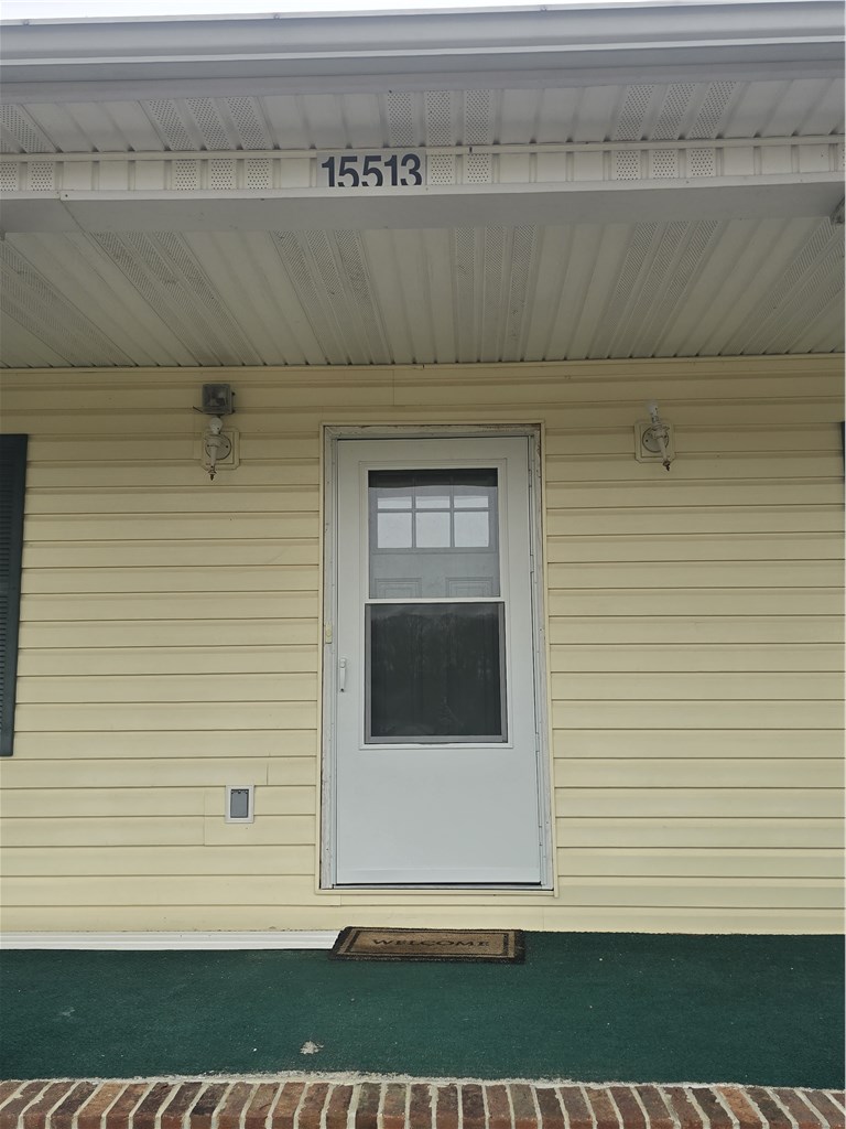 15513 Windbreak Ln Property Photo 8