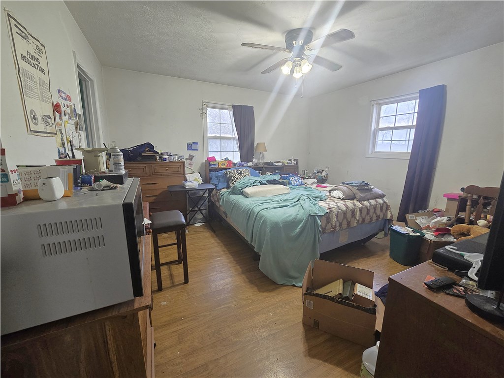 15513 Windbreak Ln Property Photo 14