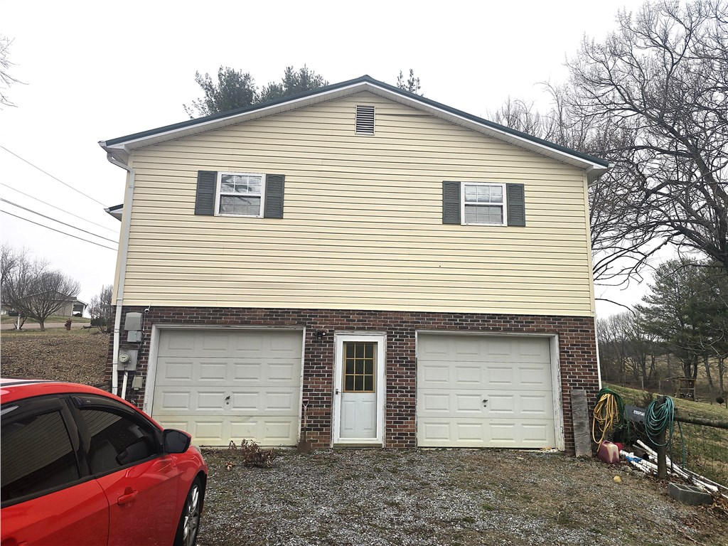 15513 Windbreak Ln Property Photo 21