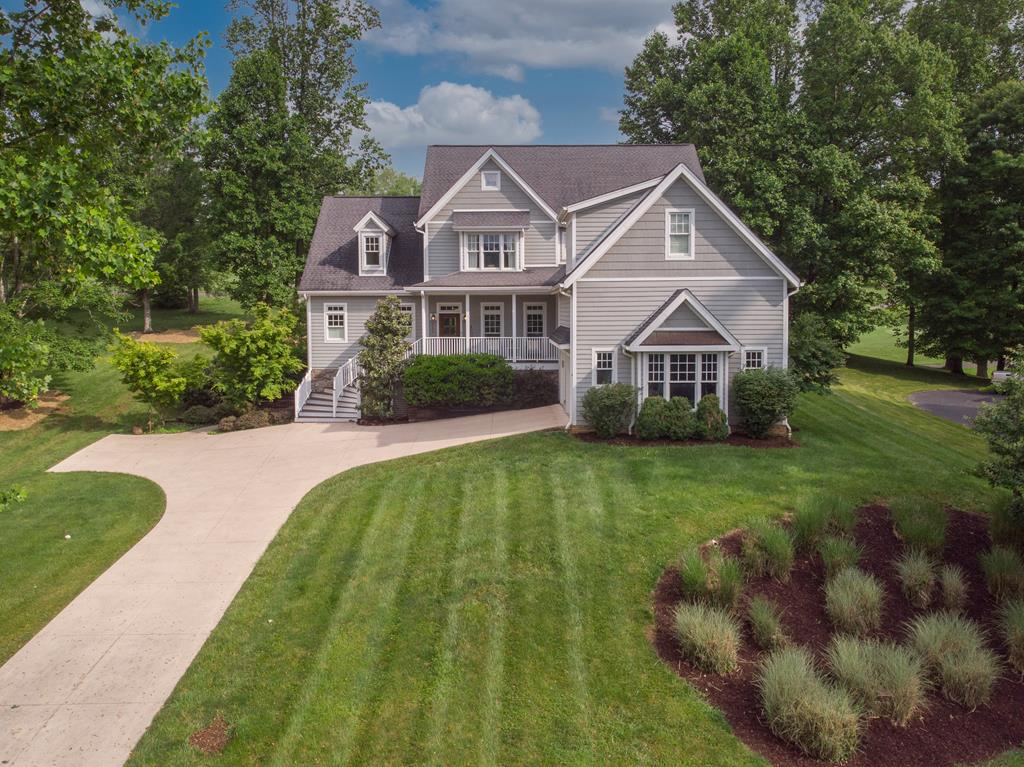 863 Glenview Drive Property Photo